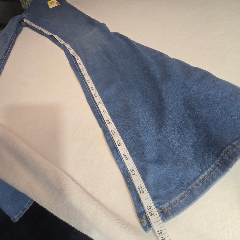 NWT We The Free People Penny Pull On Flare Jeans Blue Mid Rise Denim Women 27x34 - Picture 7 of 16